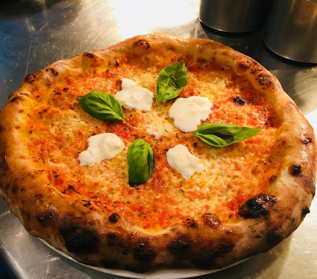 Pizza napolitana