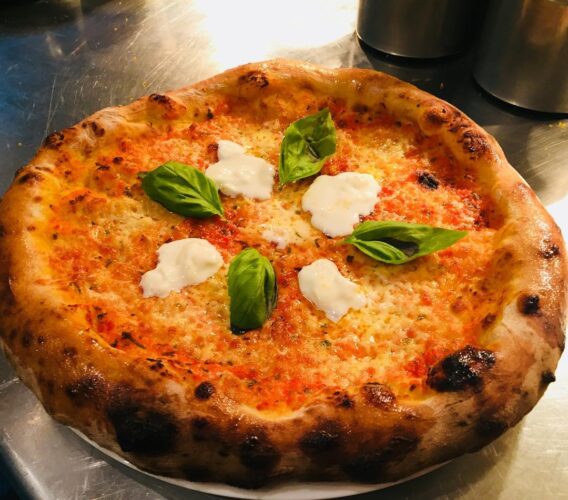 Pizza napolitana